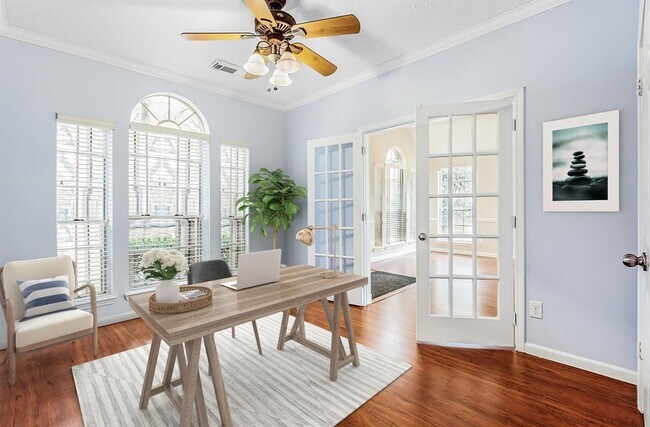 Foto del edificio - 2407 Great Oaks Dr
