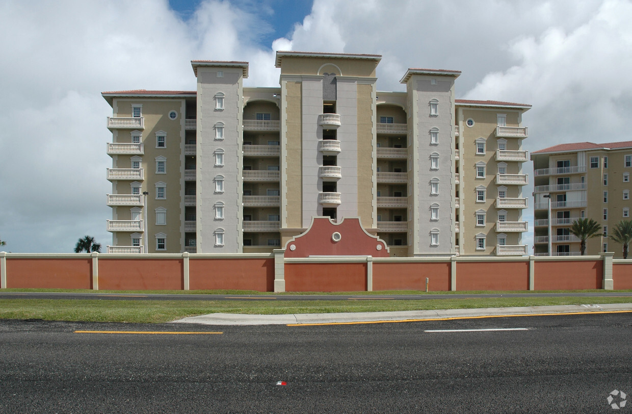 Primary Photo - Venetian Bay