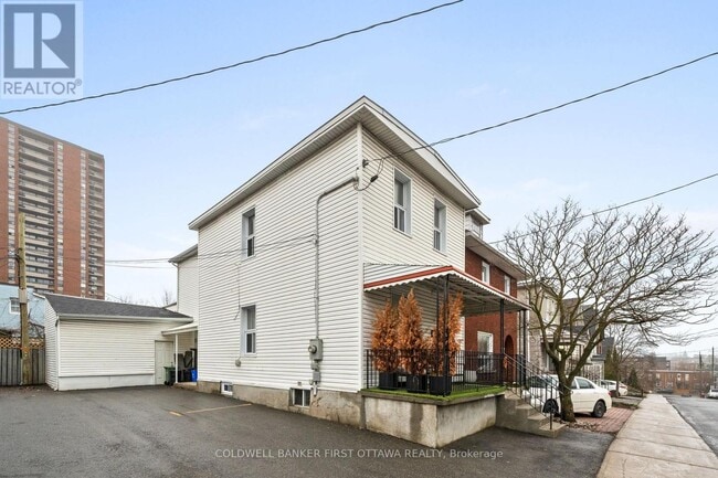 Photo du bâtiment - 118 Willow St