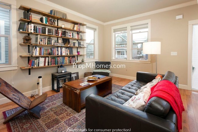 Foto del edificio - 4626 NE Garfield Ave