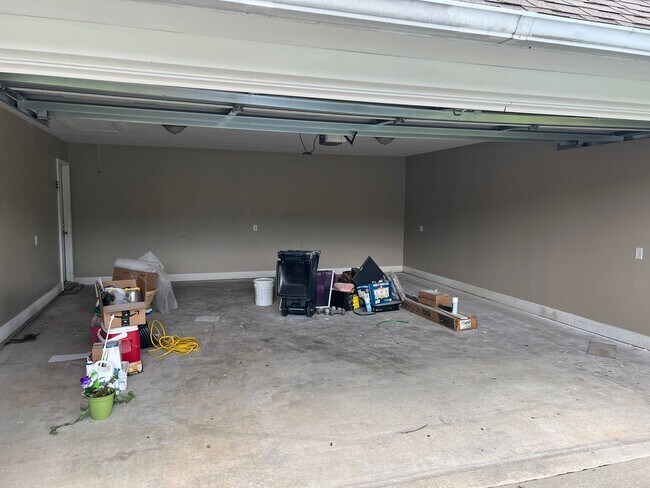 Garage - 114 Granite Way