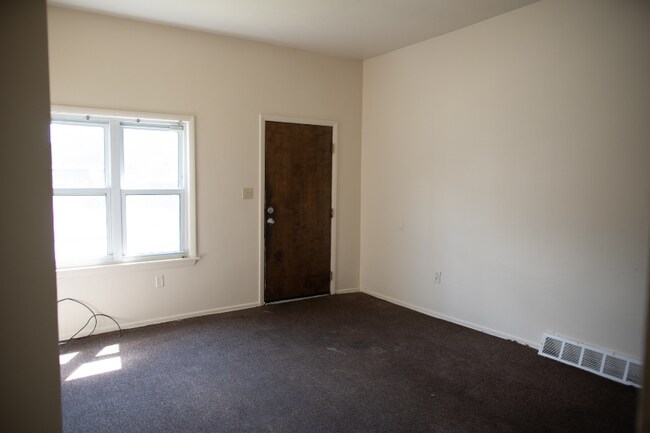 Building Photo - 1017 N Lang Ave