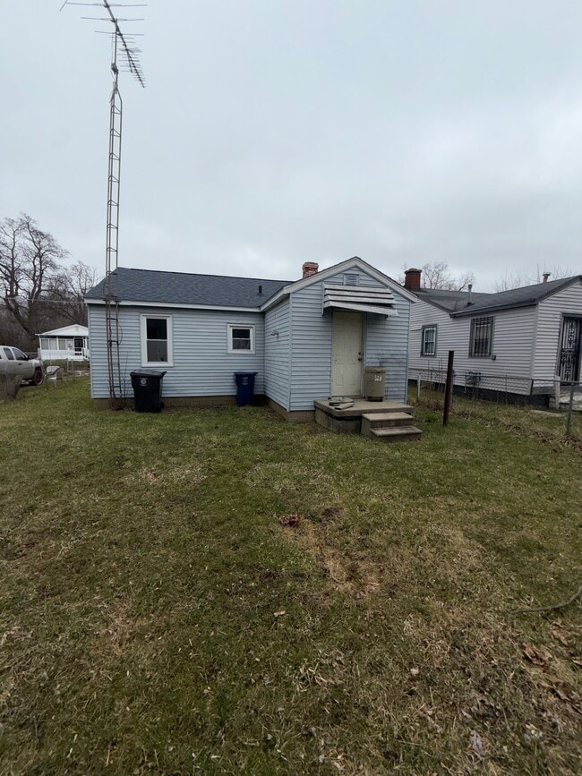 Foto del edificio - 246 E York Ave