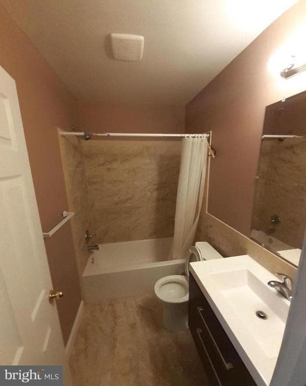 Foto del edificio - 8355 Canning Terrace