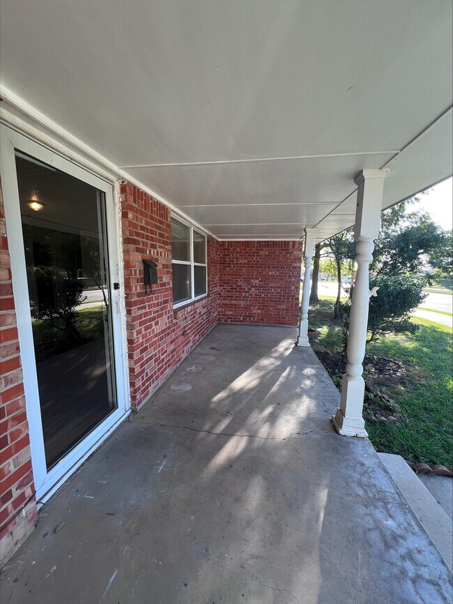 Foto del edificio - 735 NW 5th St