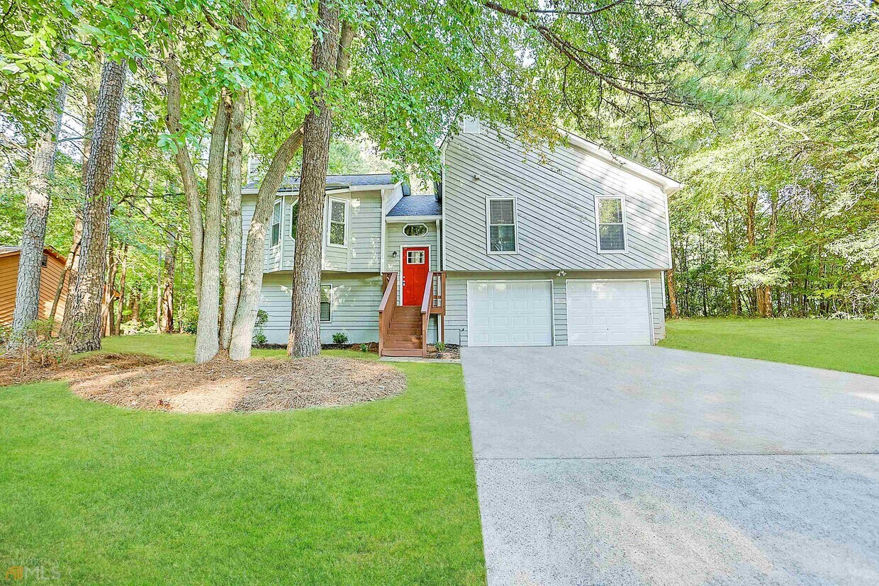 Primary Photo - 3013 Fetlock Dr SW