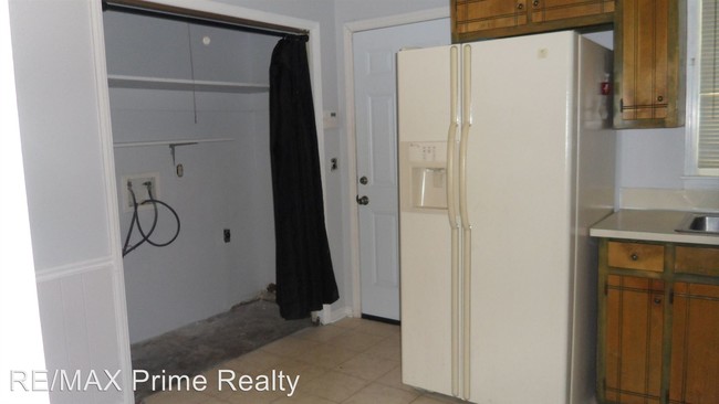 Building Photo - 3 br, 2 bath House - 3709 Regal Drive