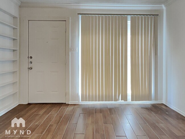 Foto del edificio - 15218 Wickbriar Dr
