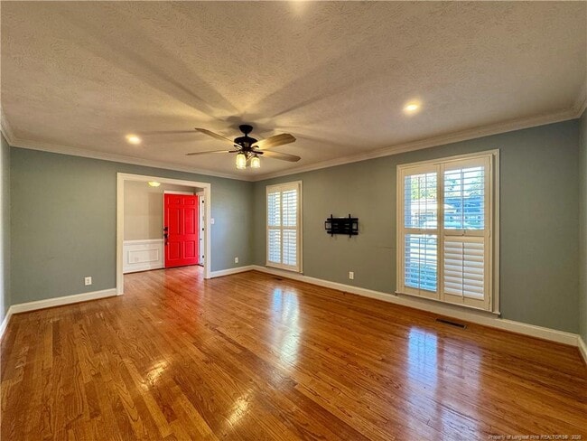 Foto del edificio - 2723 Huntington Rd