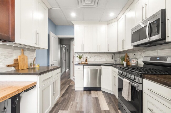 Foto del edificio - 7406 Bergenline Ave