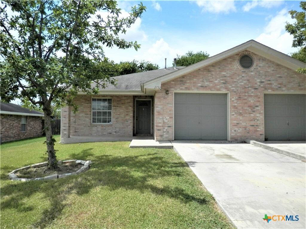 Foto principal - 2750 Maple Tree Rd