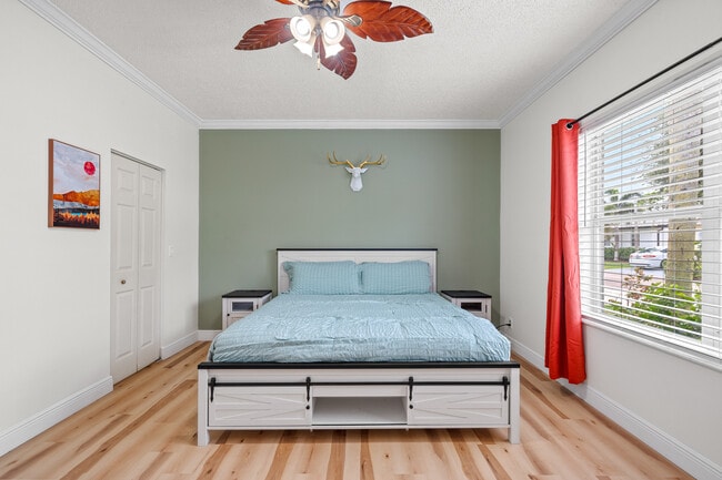 Foto del edificio - 1242 Olympic Cir