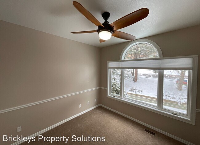 Building Photo - 5 br, 4.5 bath House - 1375 Regatta Lane