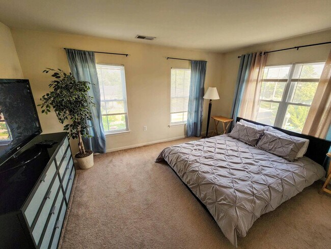 Foto del edificio - 3221 Stanton Rd SE