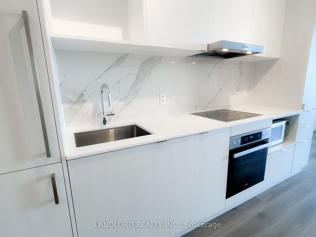 Building Photo - 138 Downes St