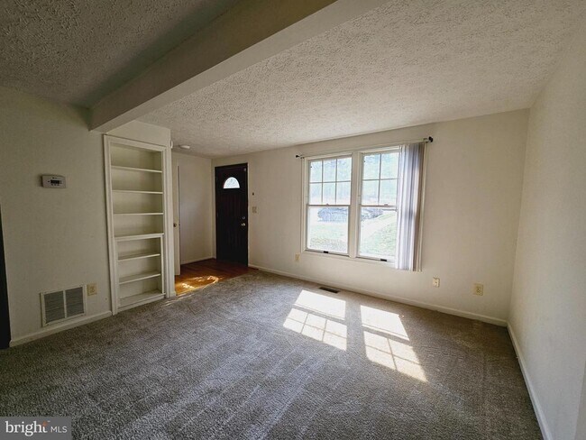 Building Photo - 12854 Bison Ct