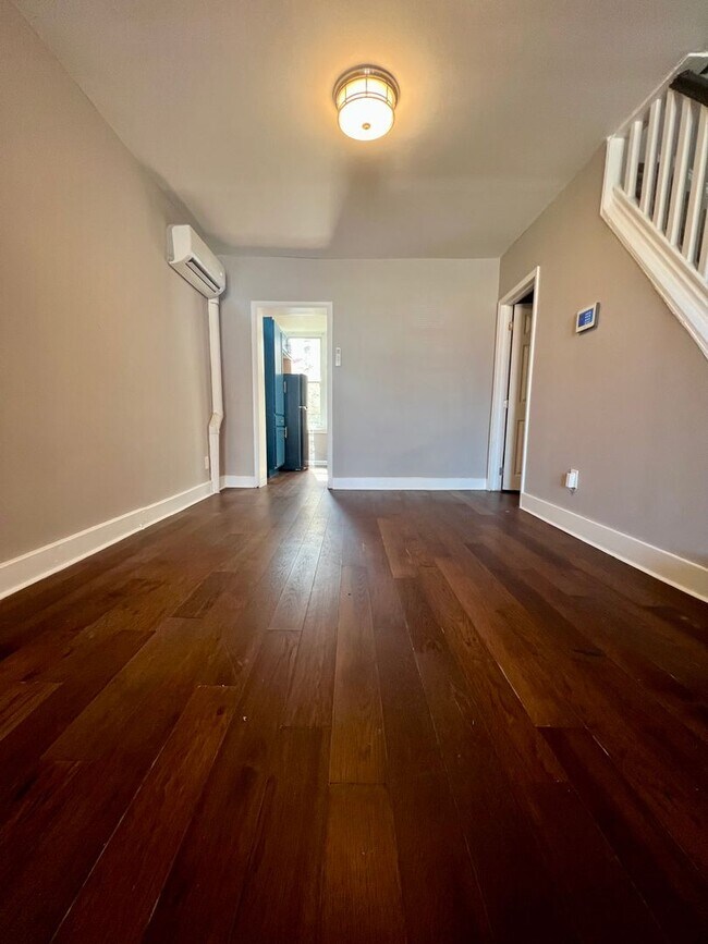 Building Photo - Recently Renovated 3-Bedroom Townhome in Allegheny West! Available NOW!