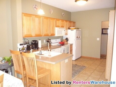 Building Photo - 7815 Oak Ct