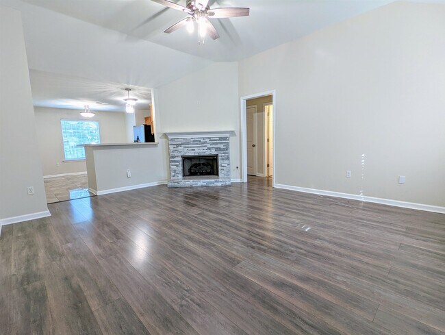Foto del edificio - 6498 Glastonburg Ln