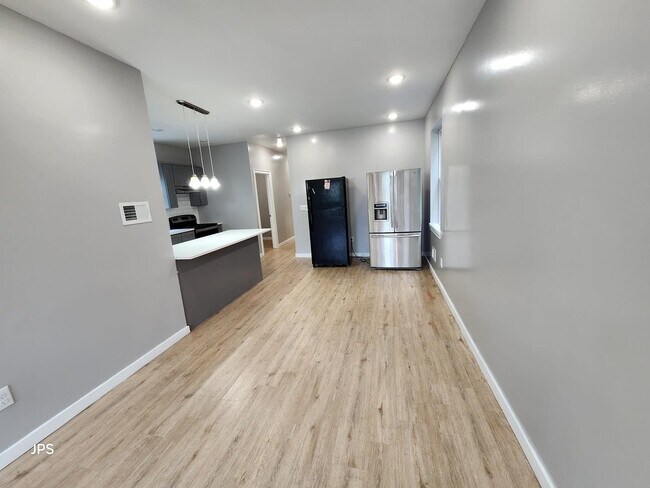 Foto del edificio - 221 16th Ave