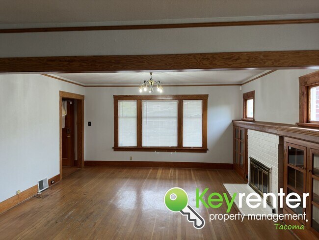 Building Photo - Early Classic 5Bed/3Bath Tacoma Home