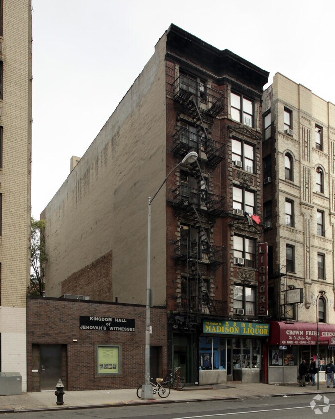 Foto principal - 195 Madison St