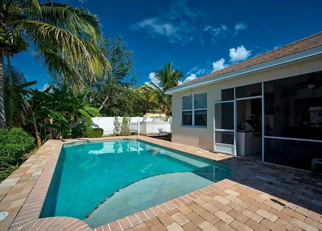 Photo - 6614 64th Terrace E House