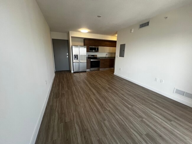 Building Photo - 538 N Miami Ave