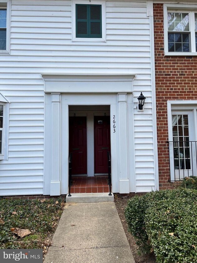 2663 S Walter Reed Dr Unit A, Arlington, VA 22206 Room for Rent in