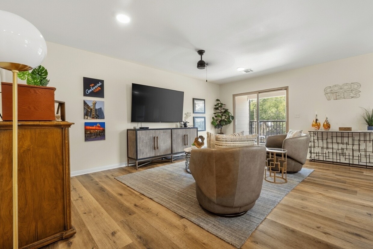 Primary Photo - Magnolia Condominiums