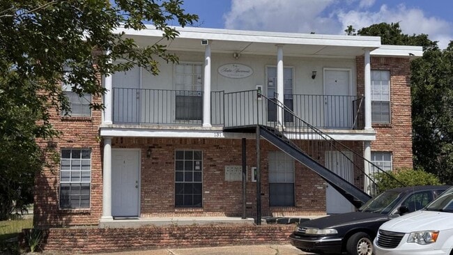 Building Photo - 131 Althea St