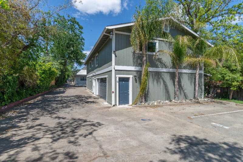 Foto principal - 3638 Auburn Blvd