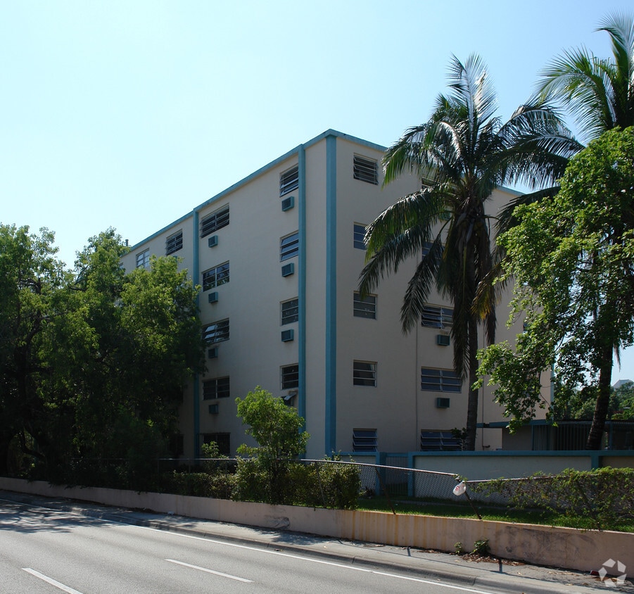 Building Photo - Grove Princess Apartments