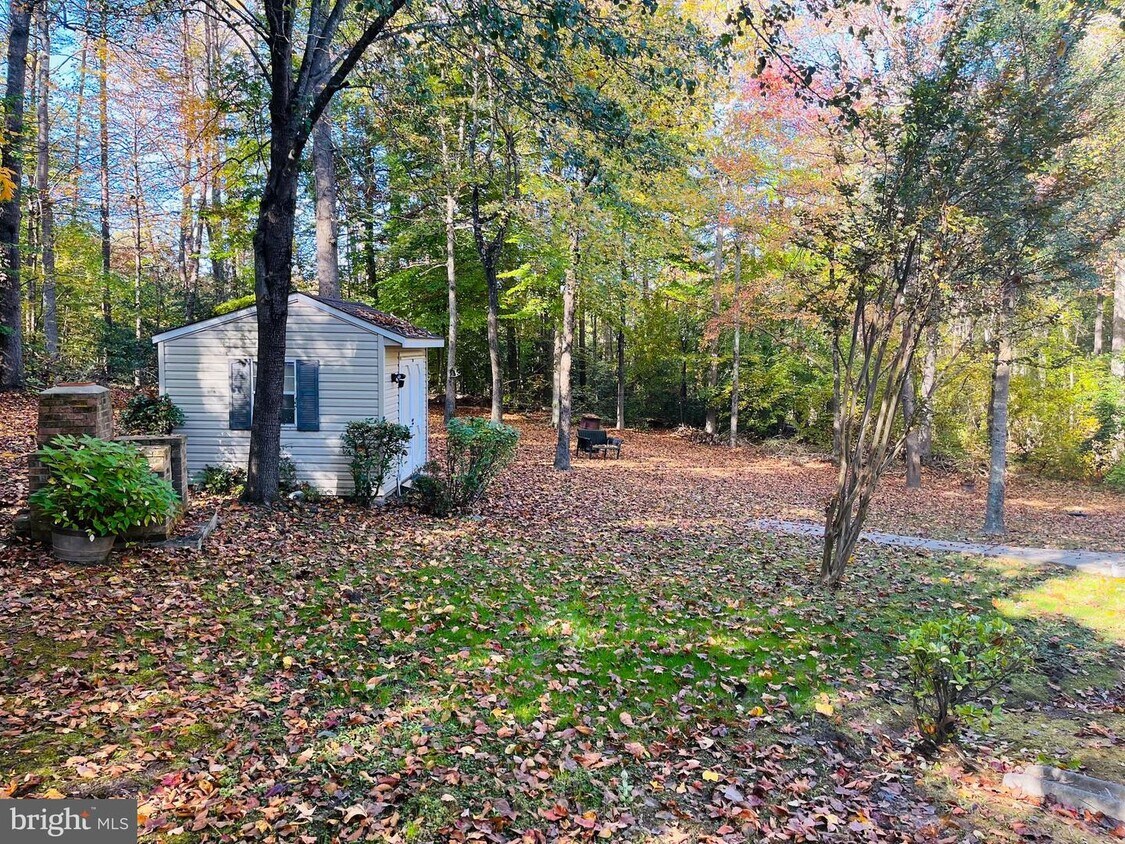 10402 Woodlake Ct, Spotsylvania Courthouse, VA 22553 House Rental in