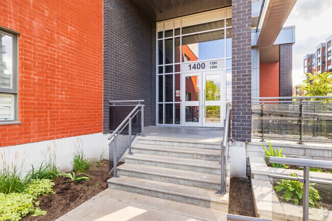 Photo du bâtiment - 1360 Lucien-Paiement