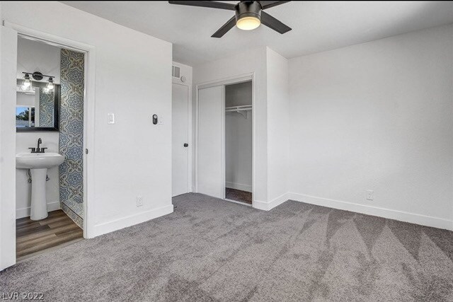 Building Photo - 2217 Dune Dr