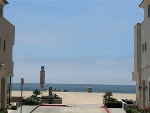 Building Photo - 5000 Seashore Dr