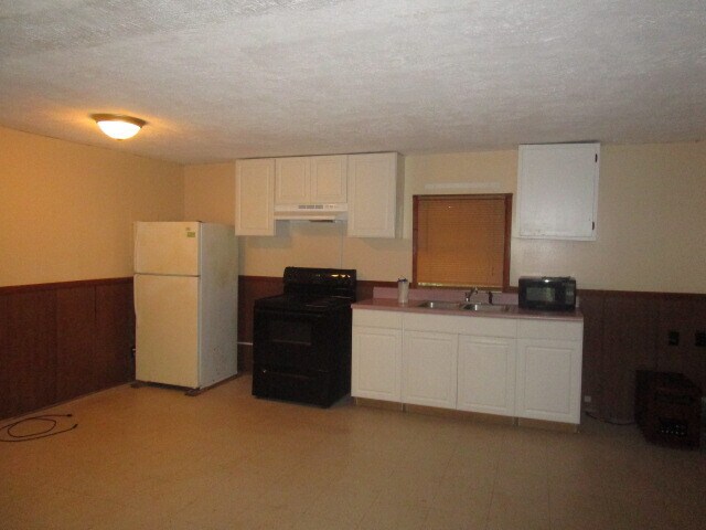 Building Photo - 413B Henry St