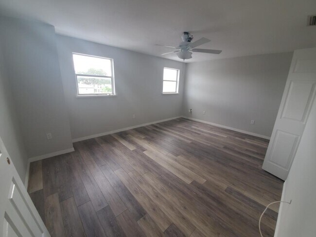 Building Photo - 5650 Swift Rd, Suite 240