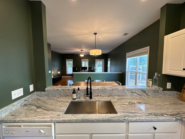 Kitchen/Dining/Living - 1917 Wayne St