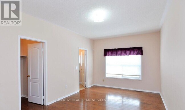 Building Photo - 11 Midvale Rd