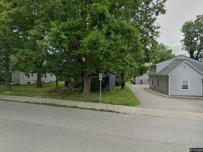 street view - 1105 S Rogers St