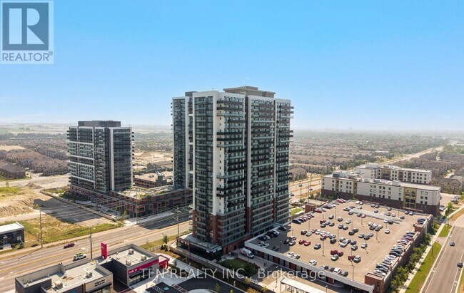 Photo du bâtiment - 2550 Simcoe St N