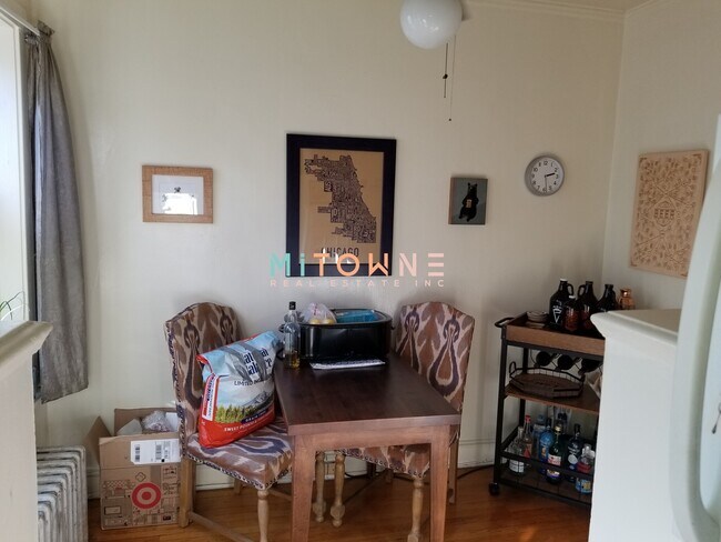 Building Photo - 4800 N Hermitage Ave