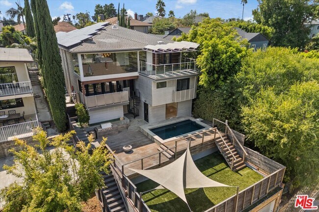 Foto del edificio - 4075 Los Nietos Dr