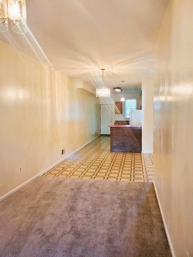 Foto del edificio - 1225 E Lanvale St