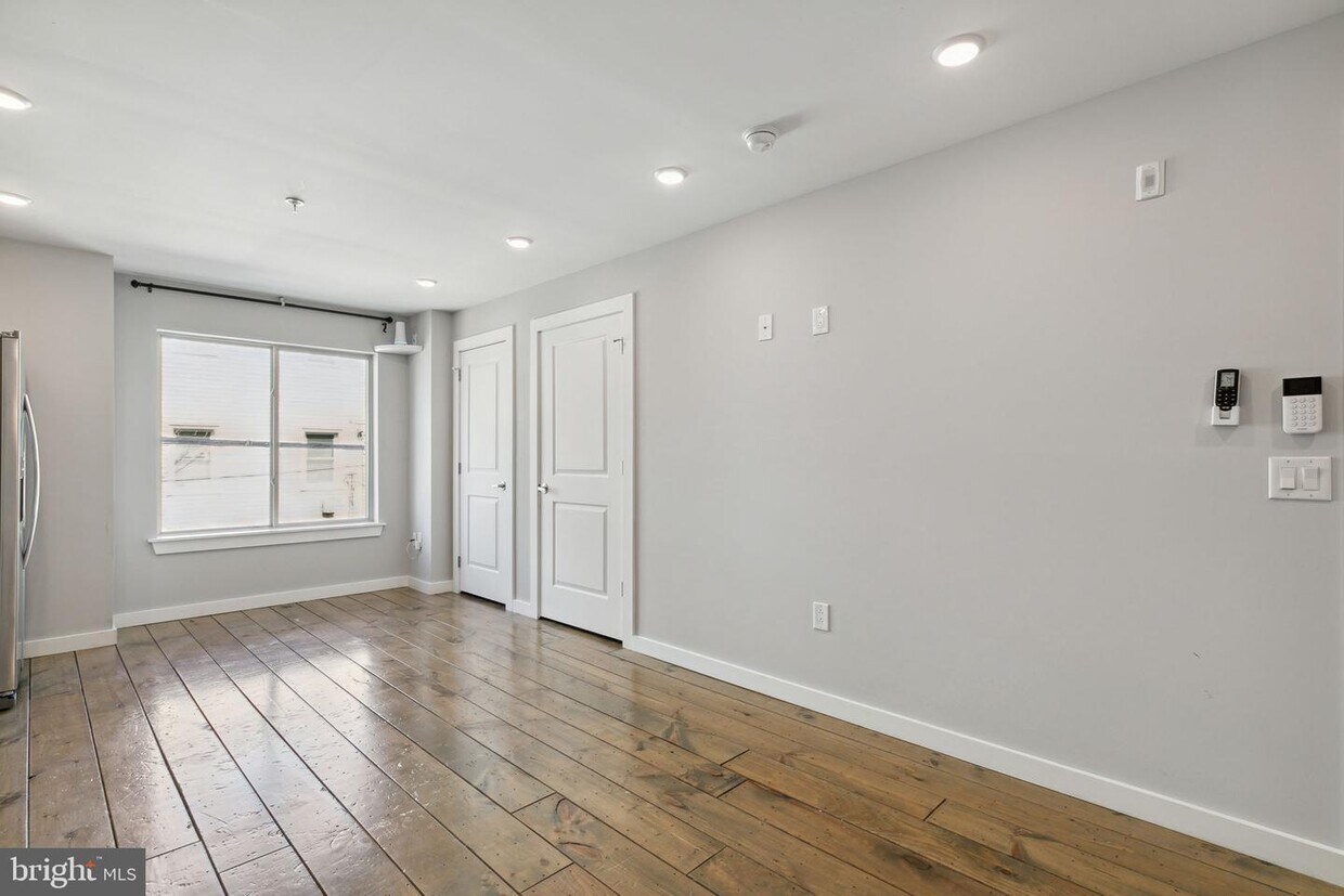 1534 W Stiles St Unit B, Philadelphia, PA 19121 Room for Rent in