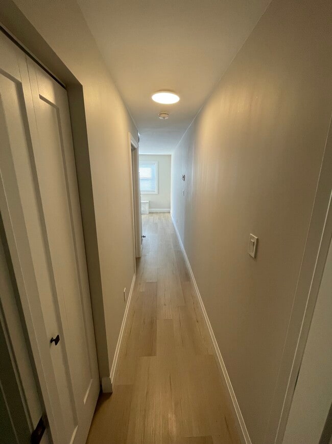 Photo du bâtiment - Quaint and Cozy One Bedroom Apartment