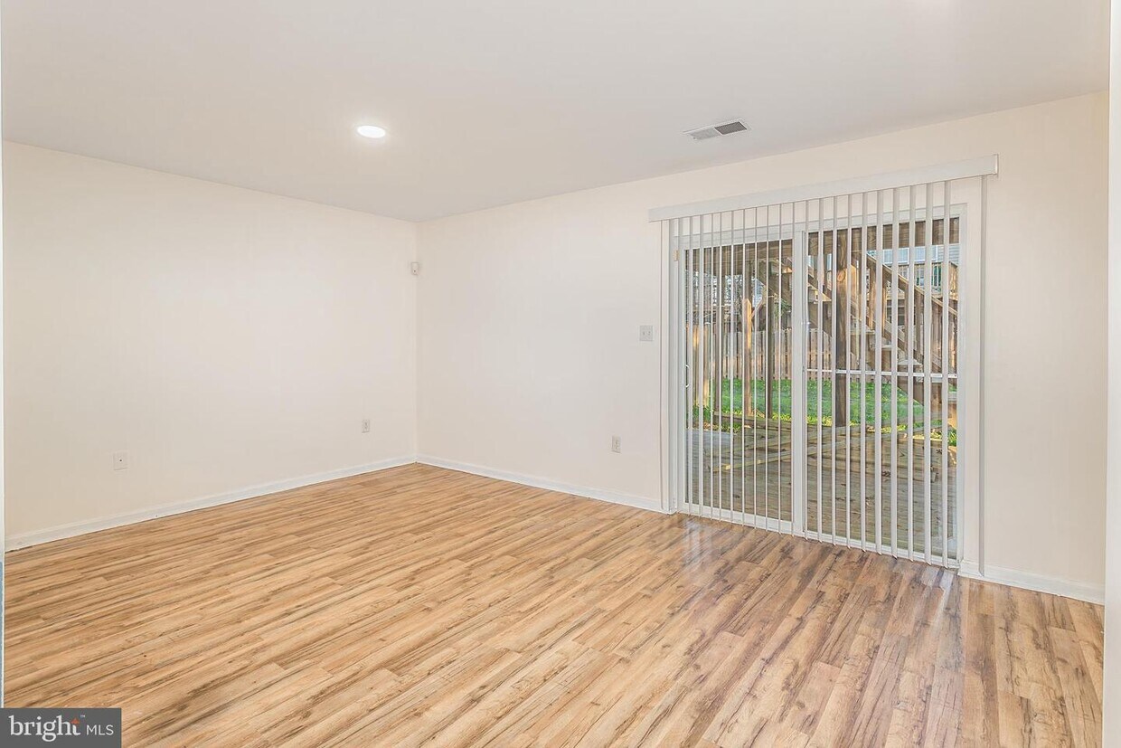 14102 Ashler Ln, Gainesville, VA 20155 Townhouse for Rent in