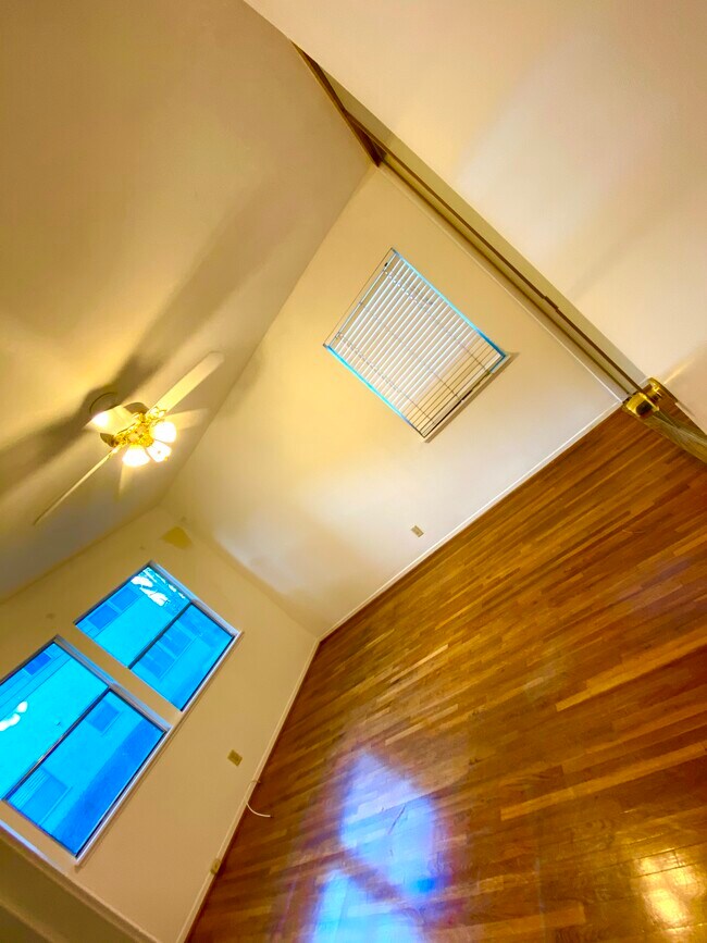 the second bedroom or den/ office- as you wish:) - 5876 Bowcroft St